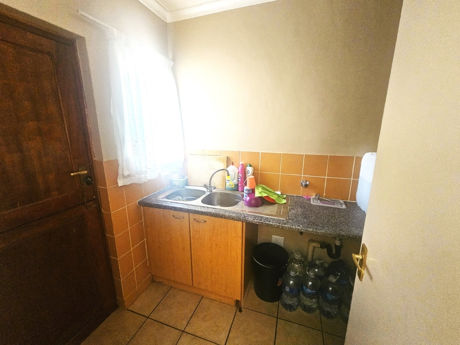 To Let 4 Bedroom Property for Rent in Cashan North West